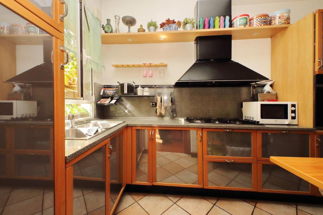 4Bnb - Luxury Trevi Apartment W Terrace Roma Eksteriør bilde