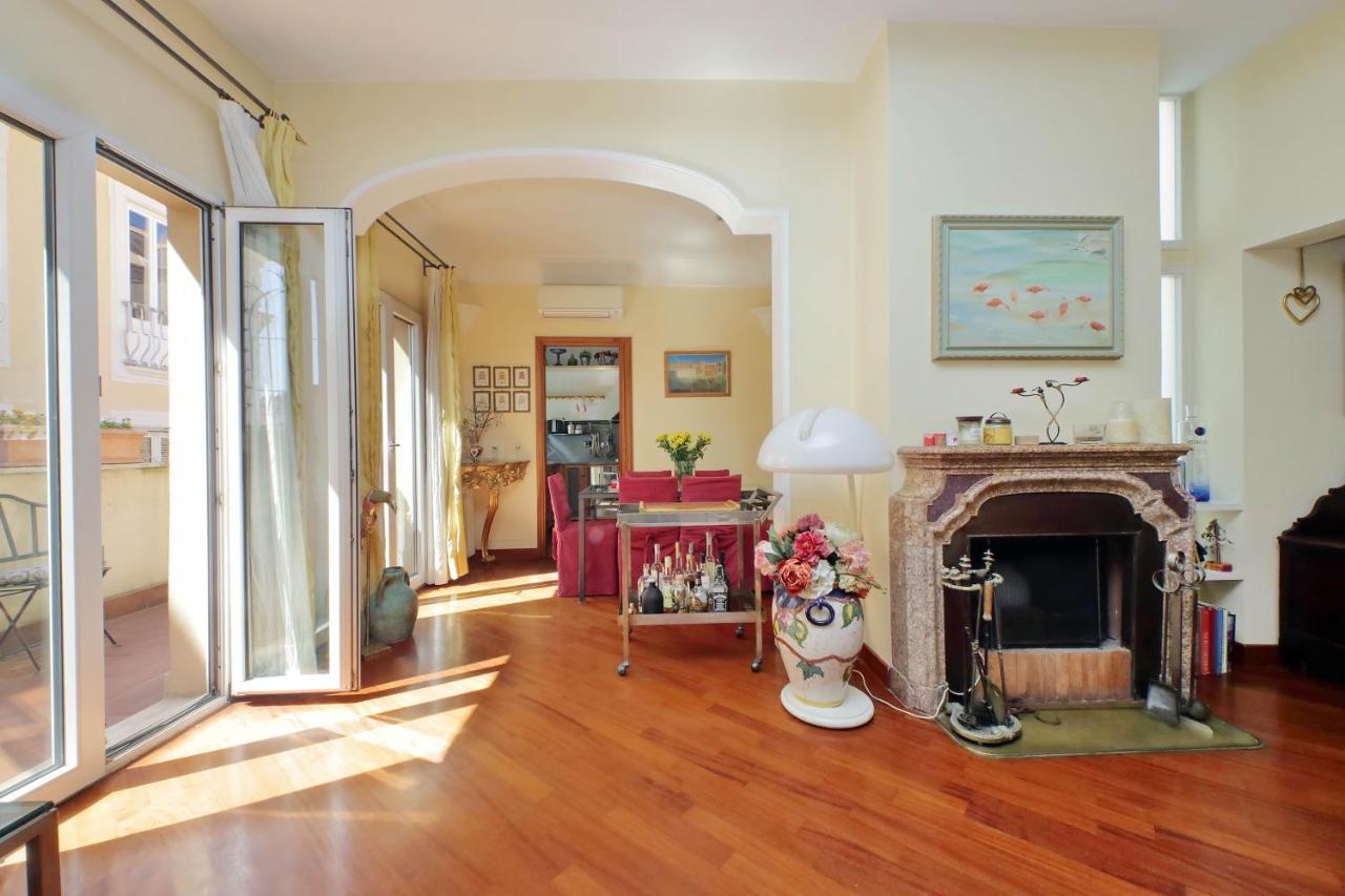 4Bnb - Luxury Trevi Apartment W Terrace Roma Eksteriør bilde