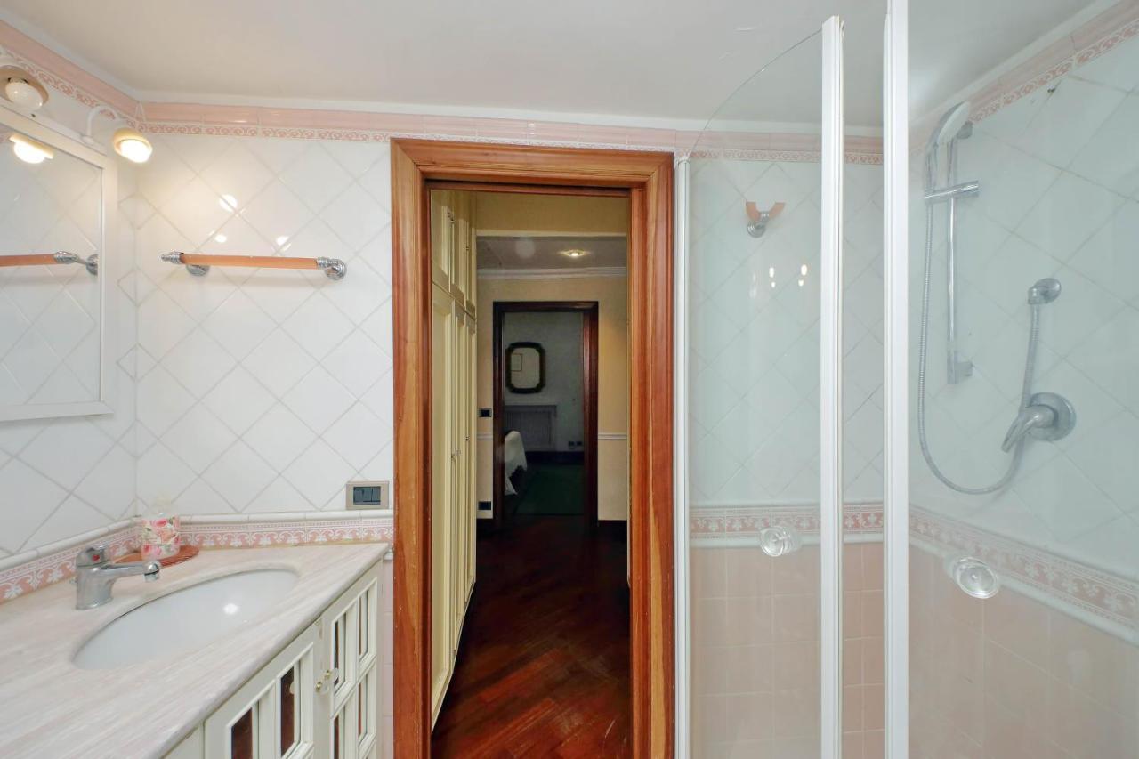 4Bnb - Luxury Trevi Apartment W Terrace Roma Eksteriør bilde